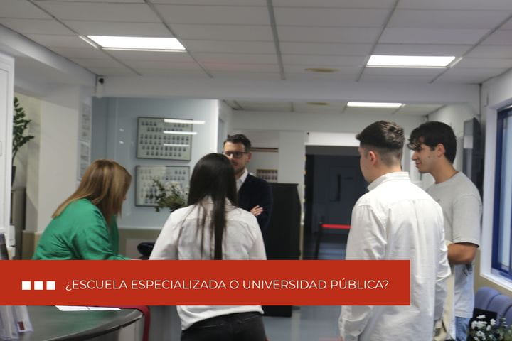 ¿Escuela especializada o universidad pública? Ventajas de estudiar en la Escuela Superior Marcelo Macías